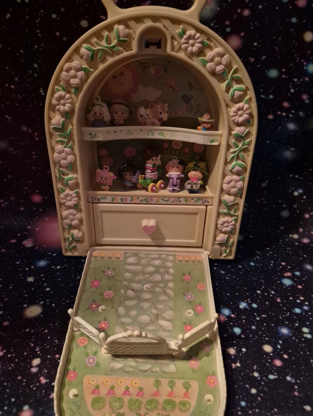 Vintage 1980s Charmkins Huge Mixed Lot β Windmill, Carrying Case, Purse, Etc.. - Picture 8 of 16